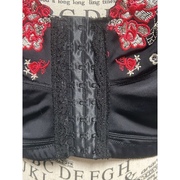 Unbranded Size 95G Bra Black Rose Embroidered Front Opening Strap Eye Hooks - Picture 5 of 8